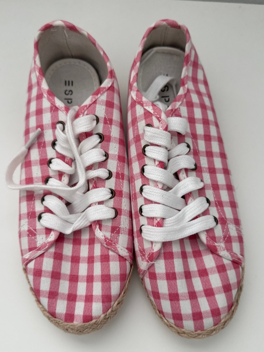🌸ESPRIT Pink Gingham Women’s Sneakers - size 9 NWOT summer boho resort wear